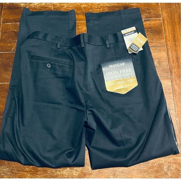 Haggar Men's Iron Free Premium Khaki Classic Fit Flat Front Expandable Waist Cas - Picture 4 of 6